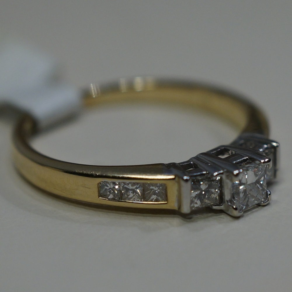 14KTT Gold Genuine Princess Cut Diamond Ring - Picture 4 of 6